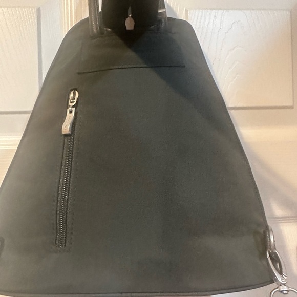 Baggallini Storm Gray Backpack Sling bag - Picture 4 of 13